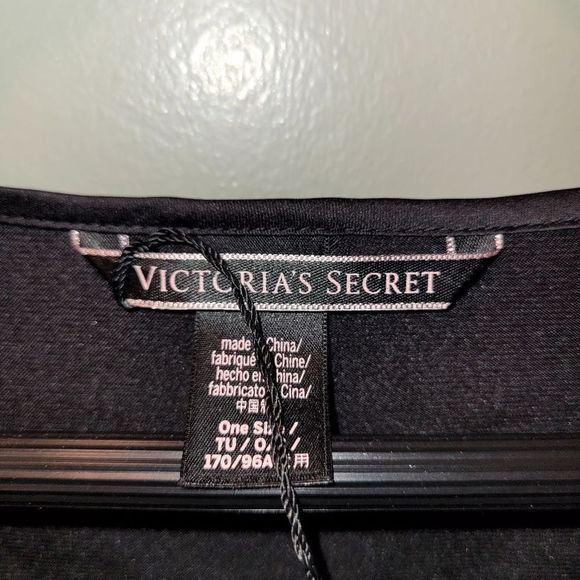 Victoria's Secret Robe  - Picture 3 of 3